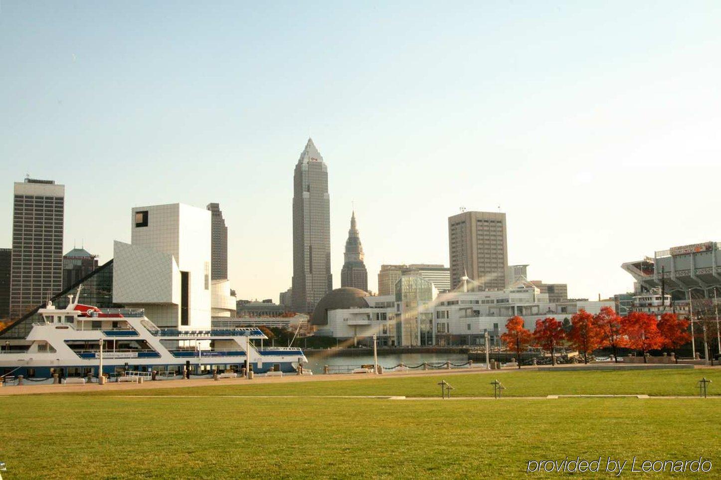 Hampton Inn Cleveland-Downtown Exterior foto